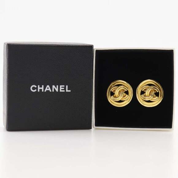 CHANEL Authentic Logo Earrings - Picture 10 of 10